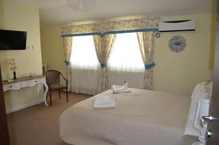 Мотели Vip Motel Restaurant Хацег Двухместный номер с 1 кроватью и собственной ванной комнатой-5